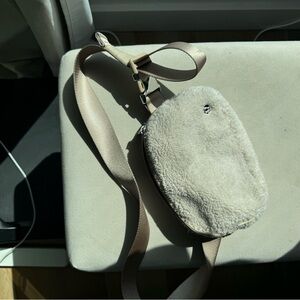 Lululemon belt bag